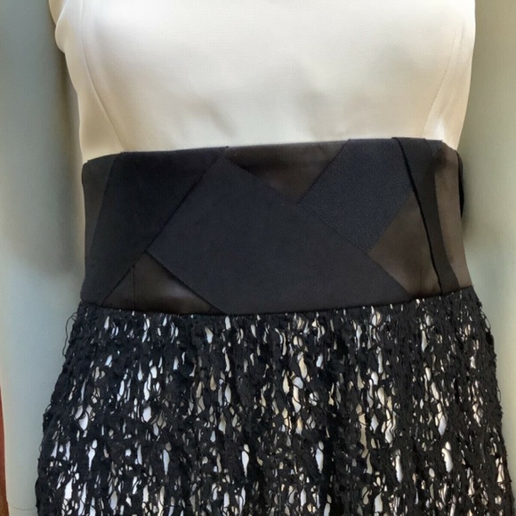 Jay Godfrey Womans Mini Dress White Silk Black Embroidery Size 8 - Picture 4 of 11